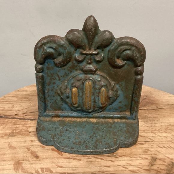 🟢 Vintage Cast Iron Fleur - De - Lis Bookend / Shelf Decor / Paperweight - Heavy - Picture 2 of 13